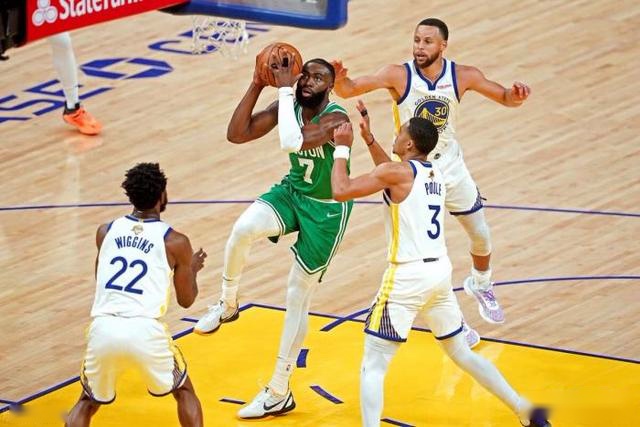 姚明是时代背锅侠吗